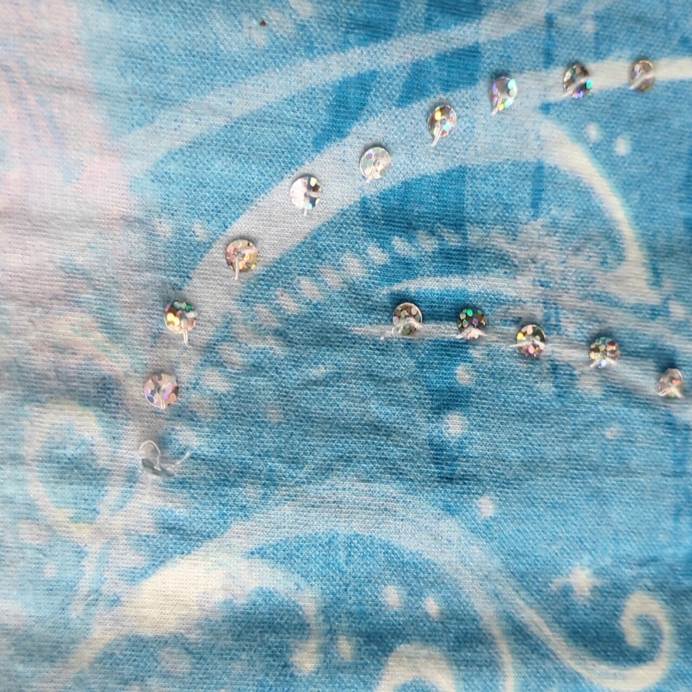 Winter scene tee - Picture 5 of 8
